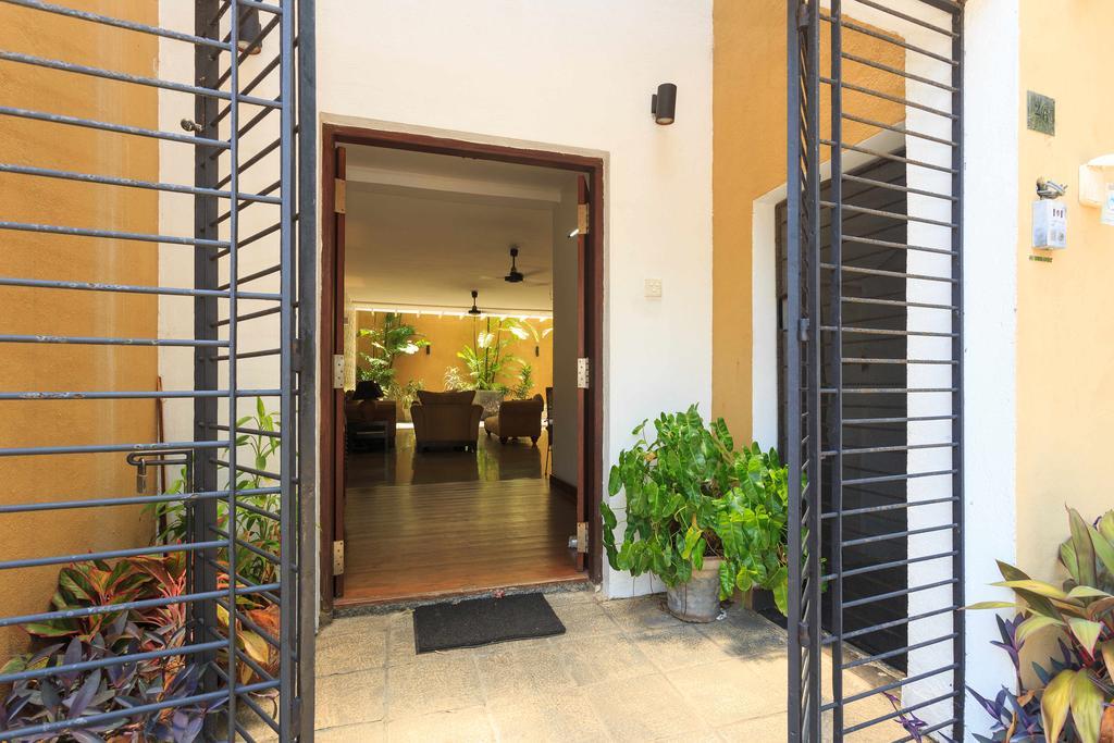Acomodação com café da manhã  Colpetty House