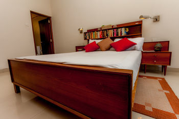 Colpetty House 3*